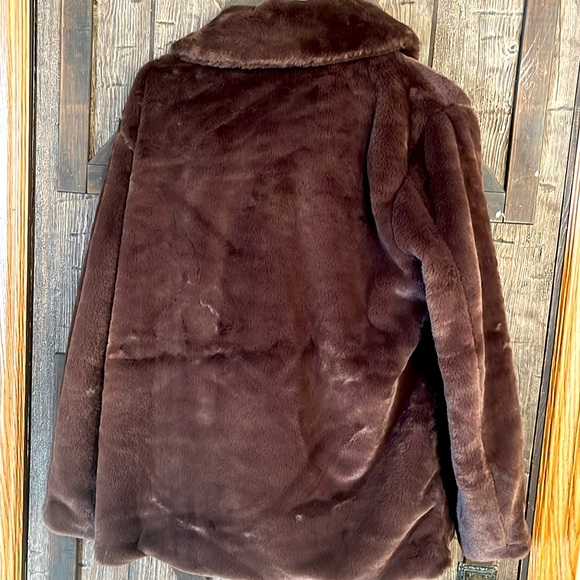 ASHLEY by 26 International Faux Fur Jacket large - Picture 3 of 4
